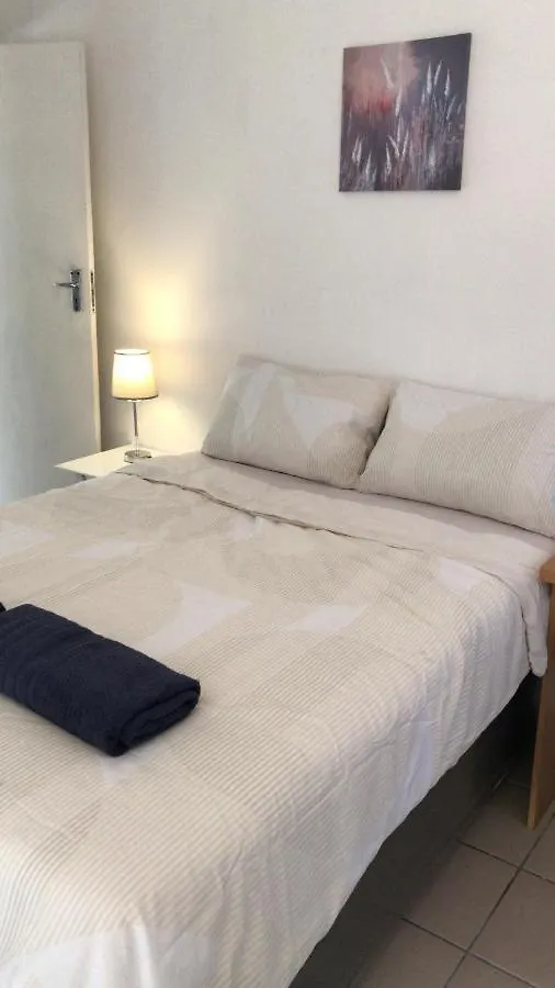 Relaxing And Cozy Room Cape Town
